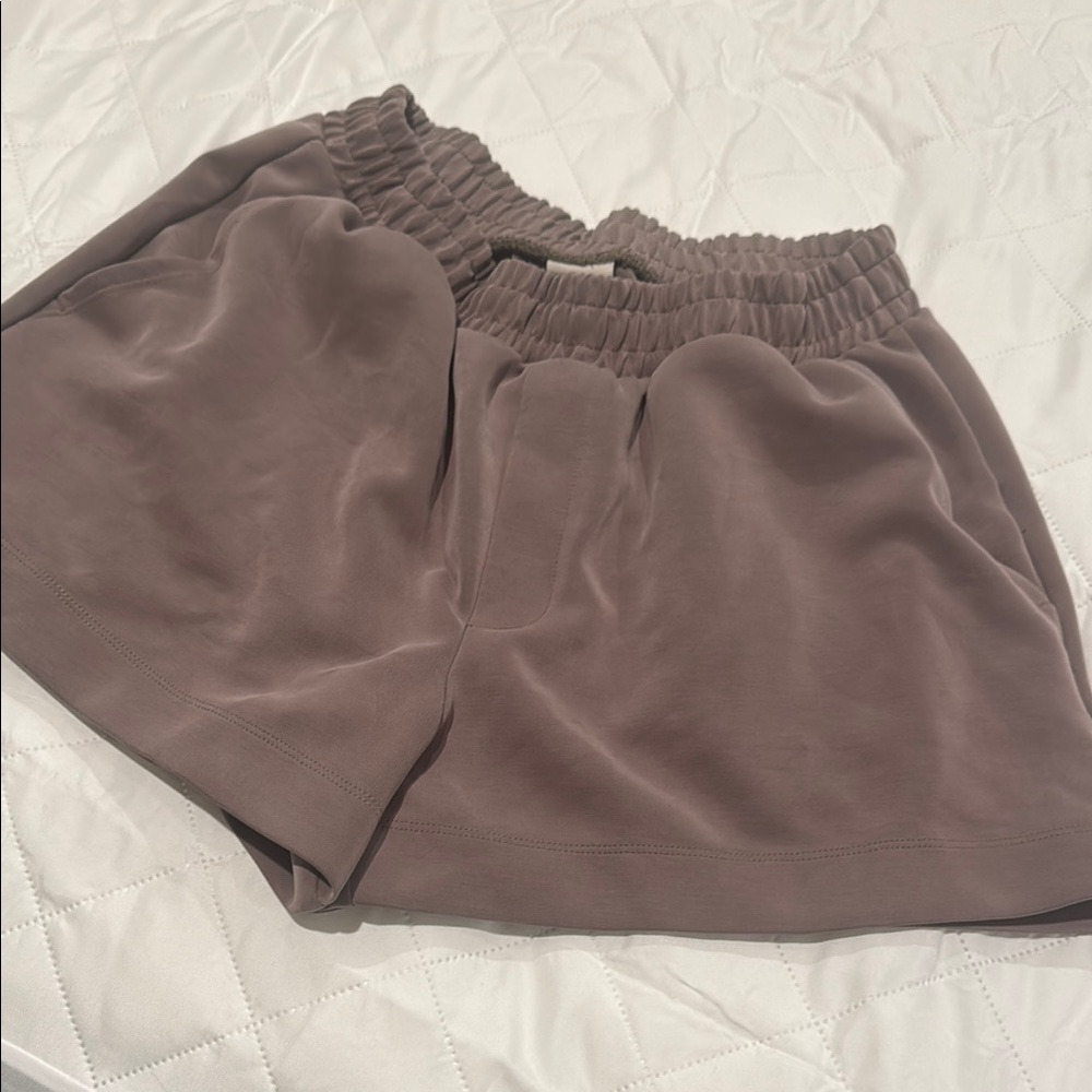 Women's Athletic Shorts in Taupe
